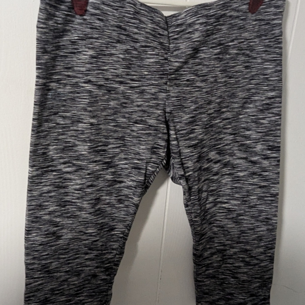 Calvin Klein Plus Size Gray Performance Leggings
